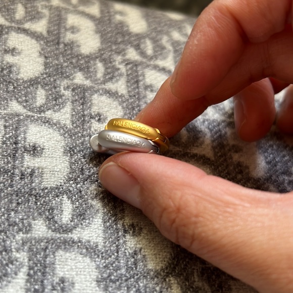 💎Designer Inspired hoop earrings simple minimalist gold & silver - Picture 3 of 5